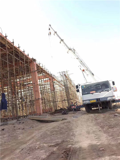 卢龙县吊车作业的安全注意事项有哪些？