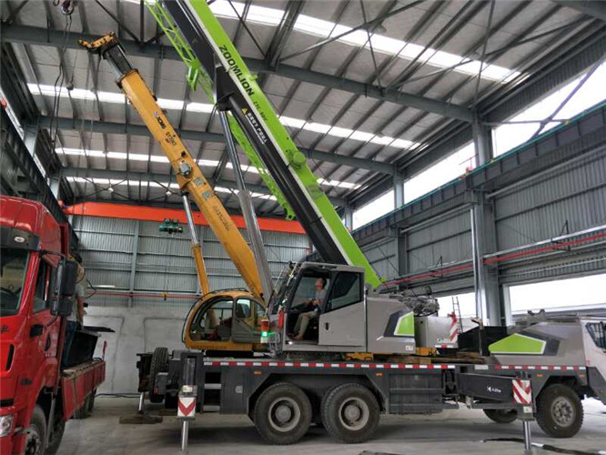 卢龙县高空车出租需要注意哪些安全事项？